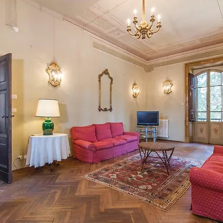 Six-bedroom Holiday In -pg- Dom wakacyjny