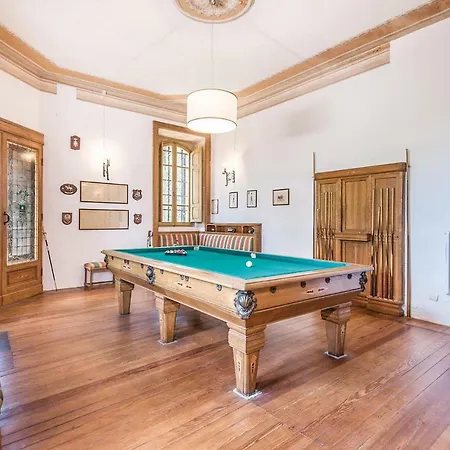 Six-bedroom Holiday In -pg- * Agello