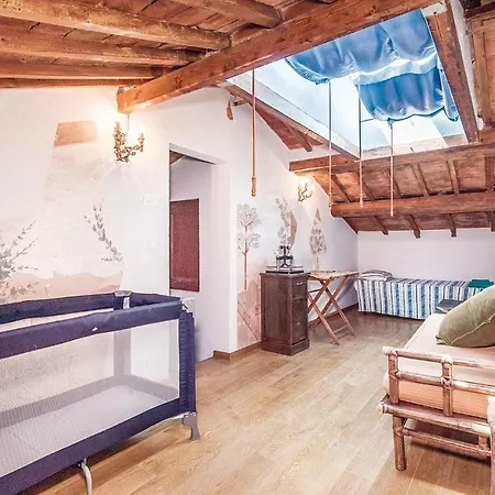 Six-bedroom Holiday In -pg- Holiday home